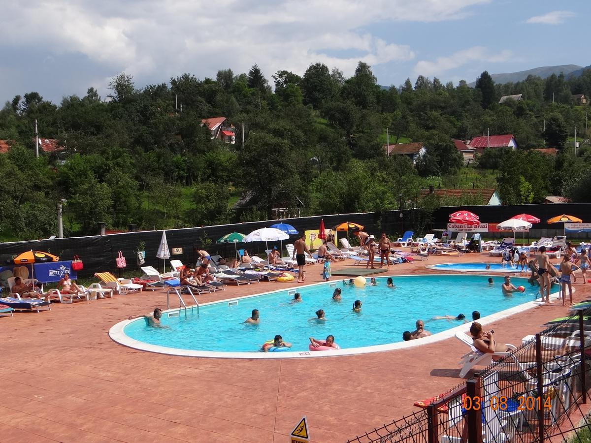 Cabana Pensiune La Brazi Vulcan  Bagian luar foto