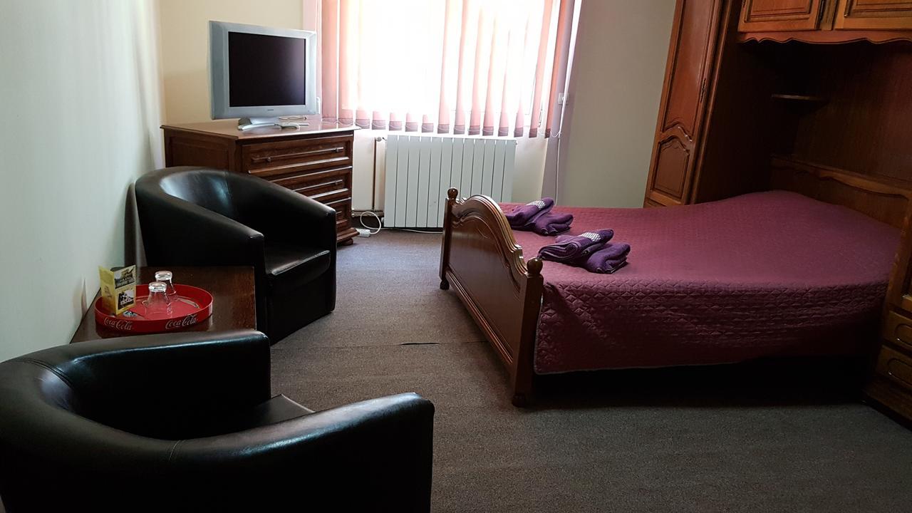 Cabana Pensiune La Brazi Vulcan  Bagian luar foto